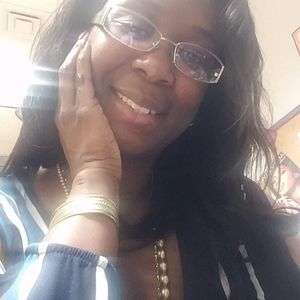 Meet your Posher, Anitra